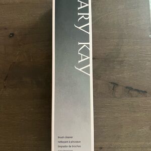 Mary Kay makeup brush cleaner